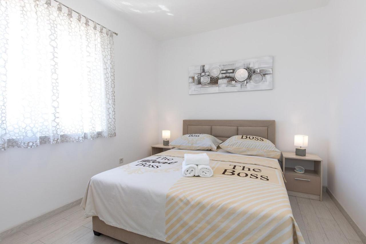 Apartment Oleander ปูนัต ภายนอก รูปภาพ