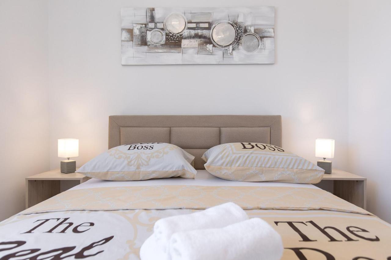 Apartment Oleander ปูนัต ภายนอก รูปภาพ